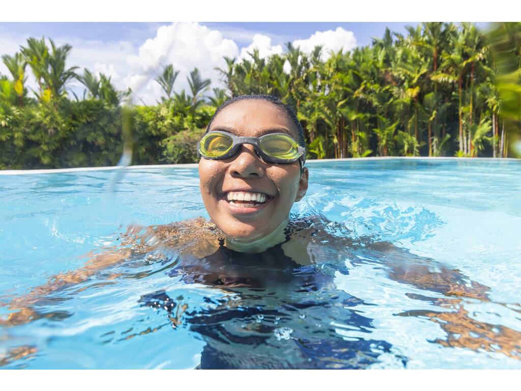 3 productos para evitar el vaho en tus gafas de natación