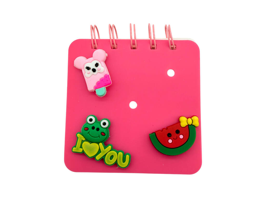 Carnet A7 fuchsia perforé avec 50 pages et 3 épingles décoratives