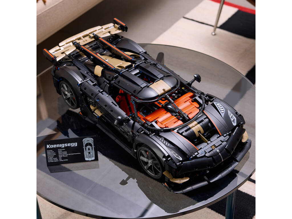 Lego Technic Megacar Koenigsegg Sadair’s Spear